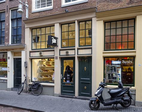 Dolce & Gabbana stores and boutiques in Amsterdam, Netherlands